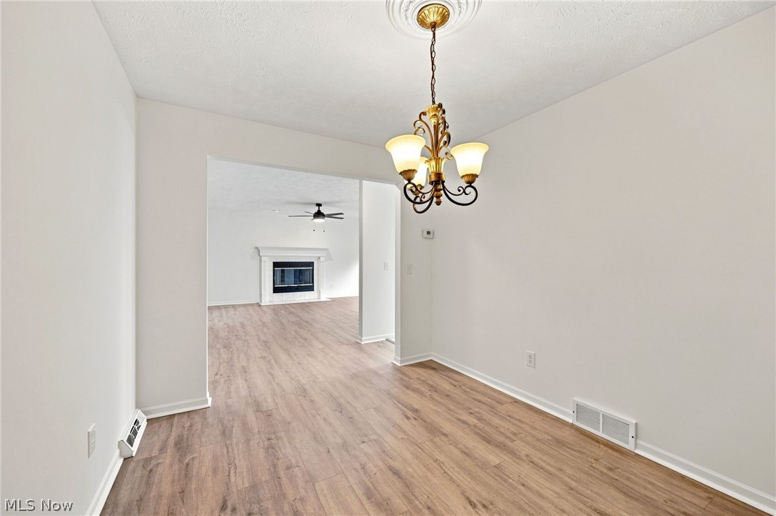 29008 Uxbridge Drive Property Photo 8
