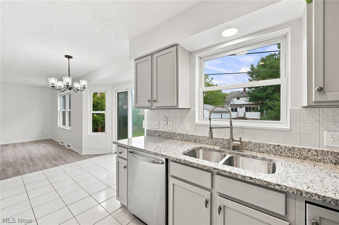 29008 Uxbridge Drive Property Photo 12