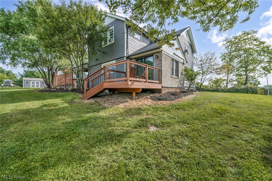 1511 Center Road Property Photo 1