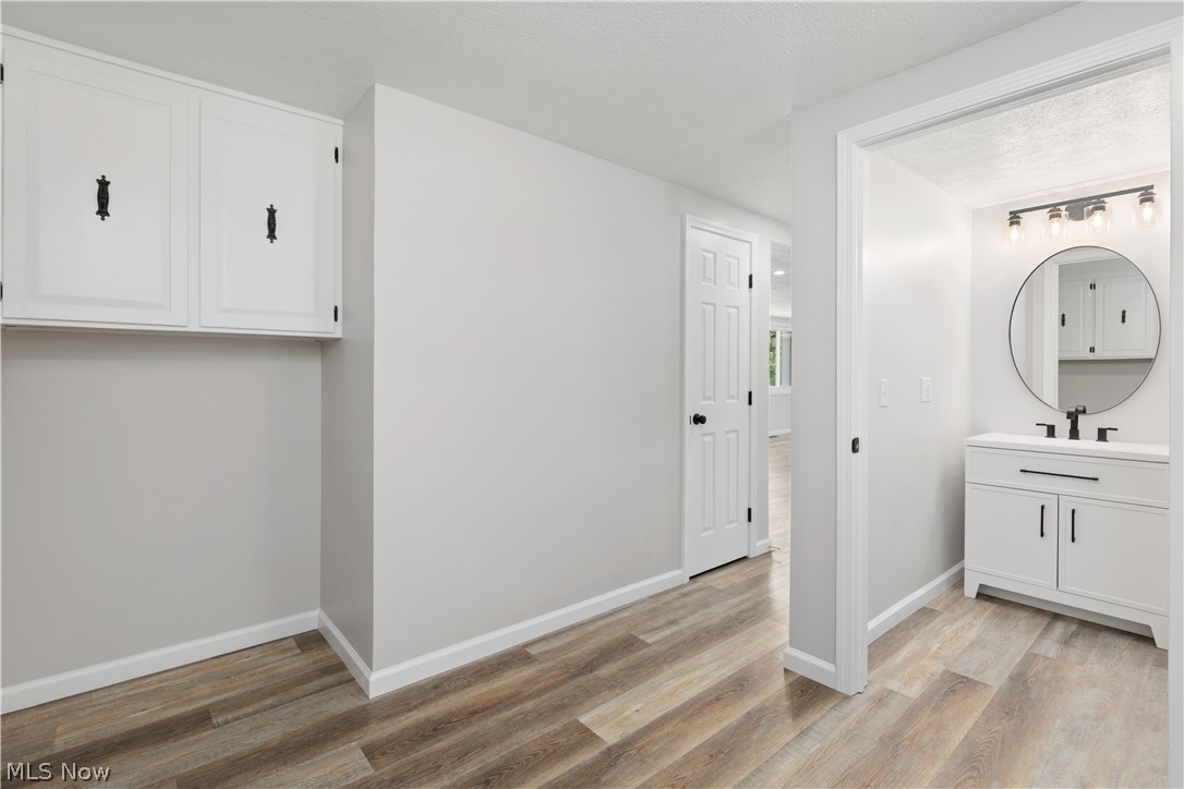 2428 Applegate Road Property Photo 18