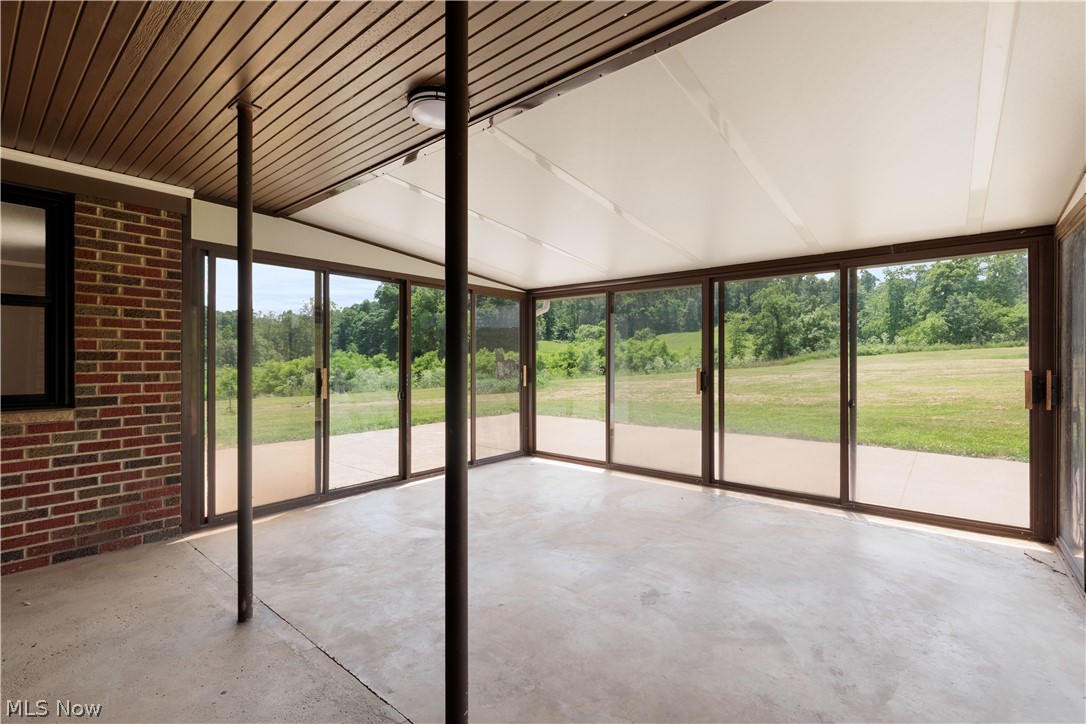 2428 Applegate Road Property Photo 20