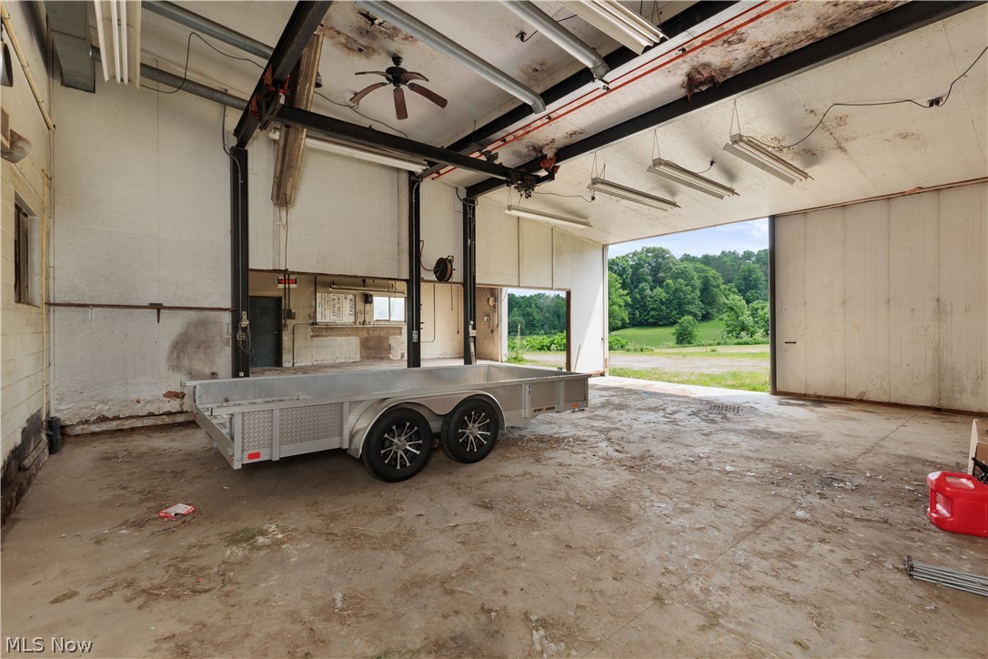 2428 Applegate Road Property Photo 21