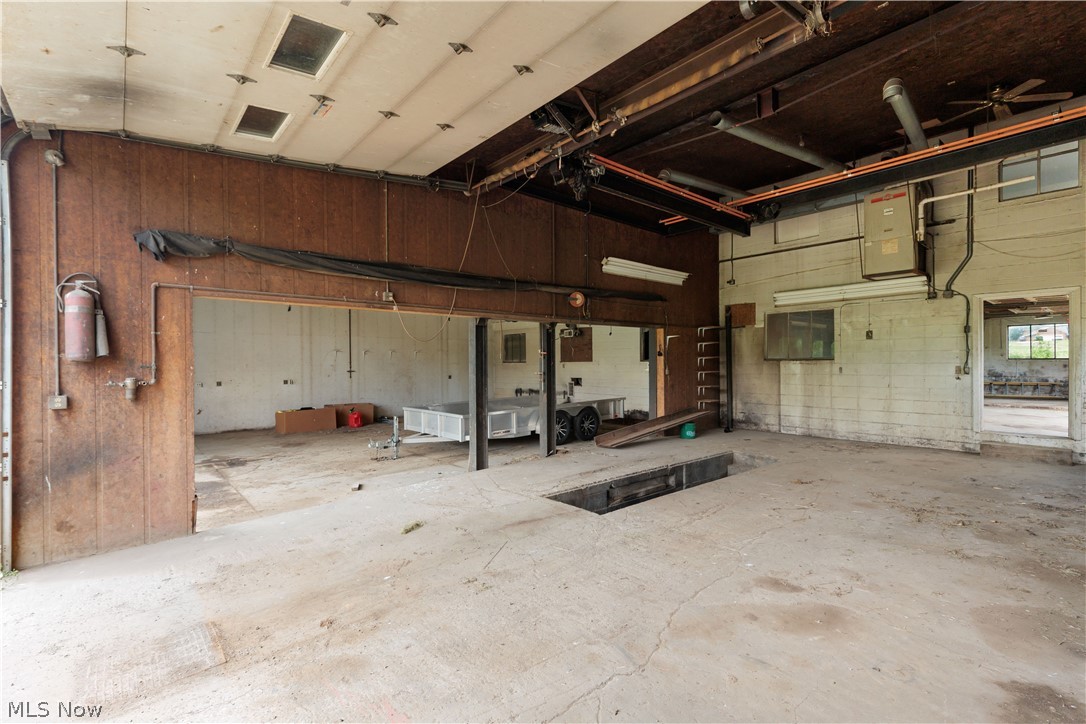 2428 Applegate Road Property Photo 22