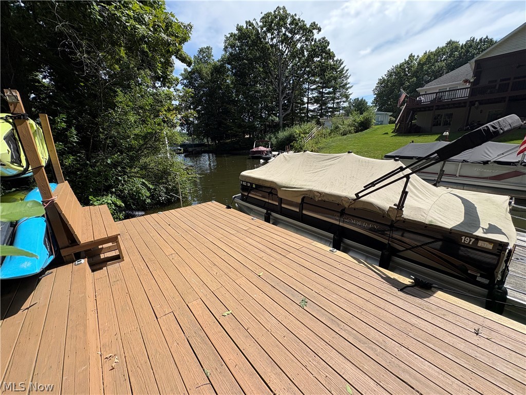 197 Ashtabula Point Property Photo 5
