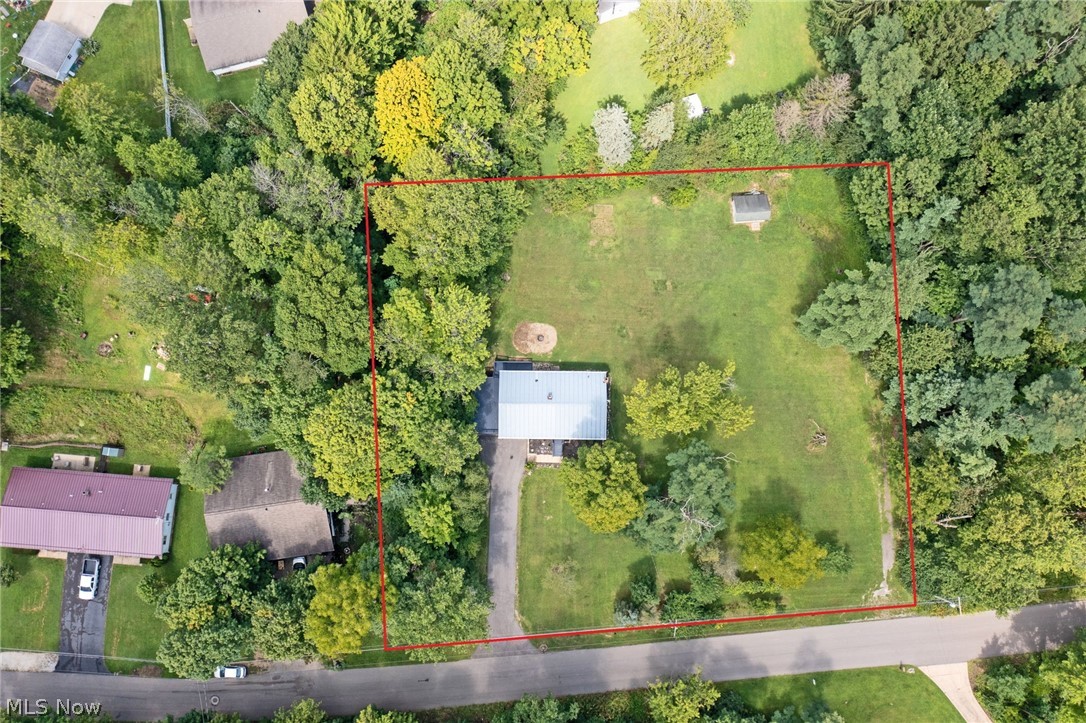 646 Kennedy Drive Property Photo 3