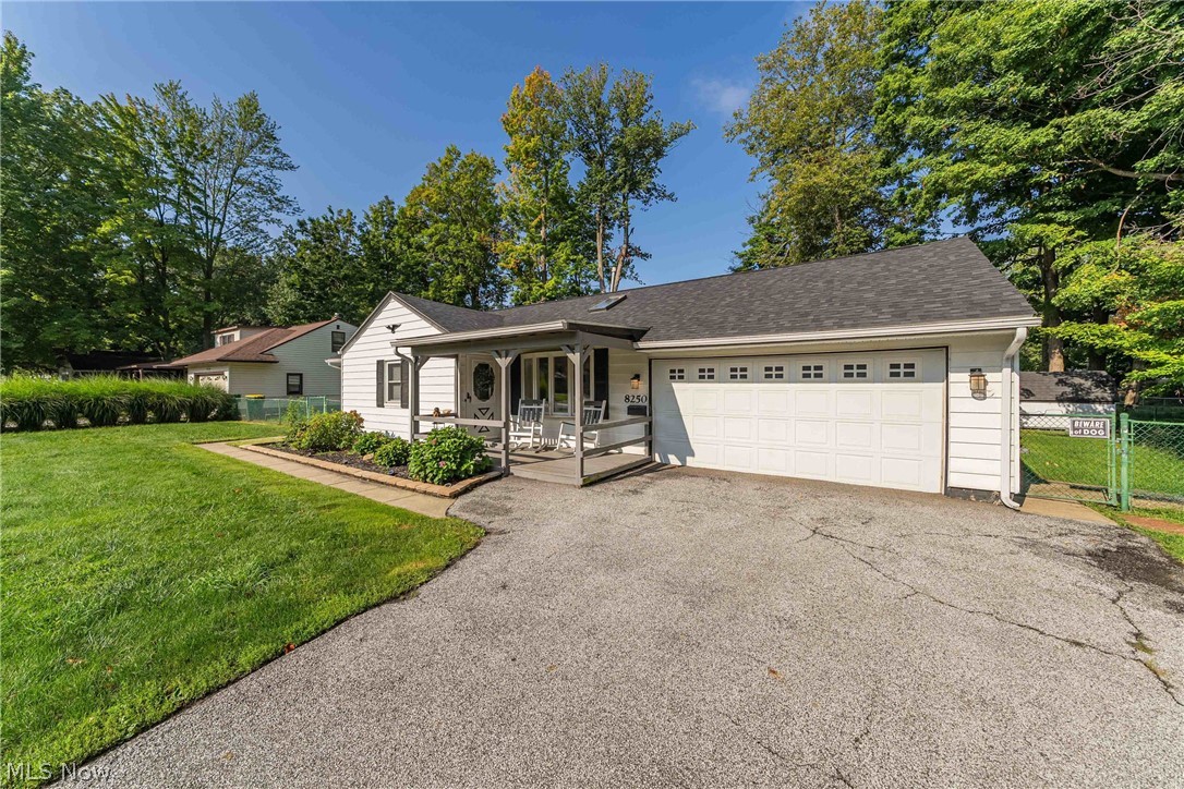 8250 Broadmoor Road Property Photo 1