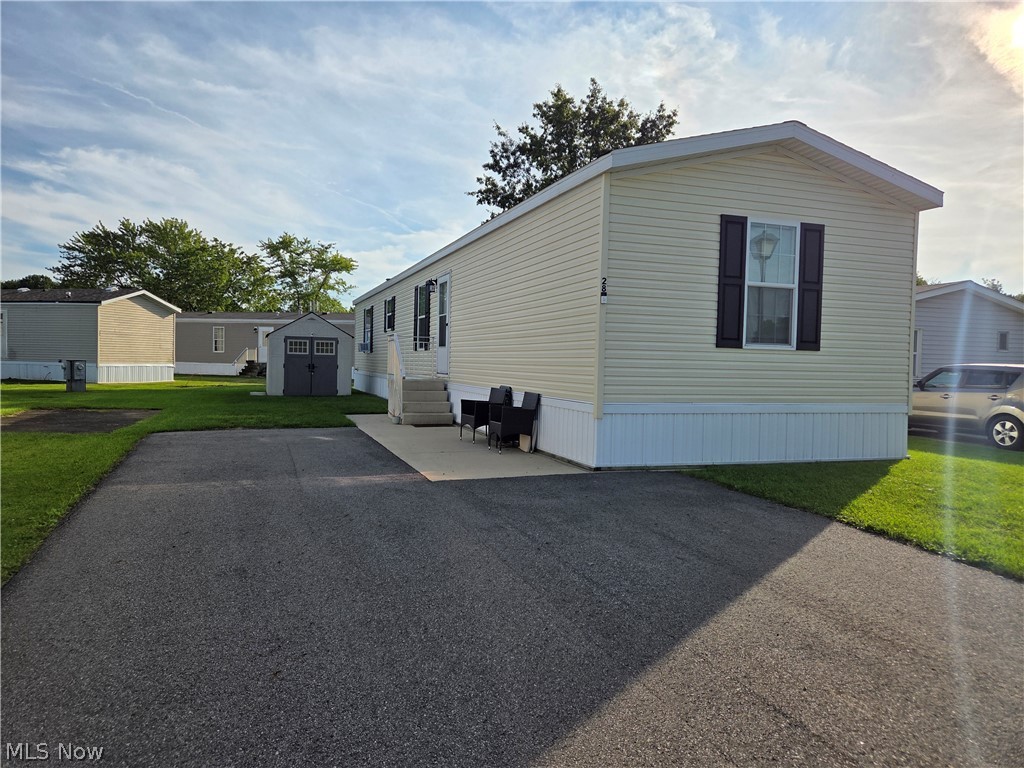 10039 State Route 700 28 Property Photo 1