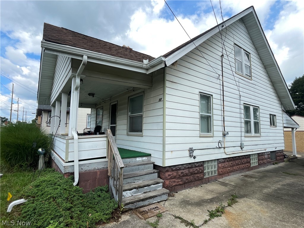 97 Creed Street Property Photo 3