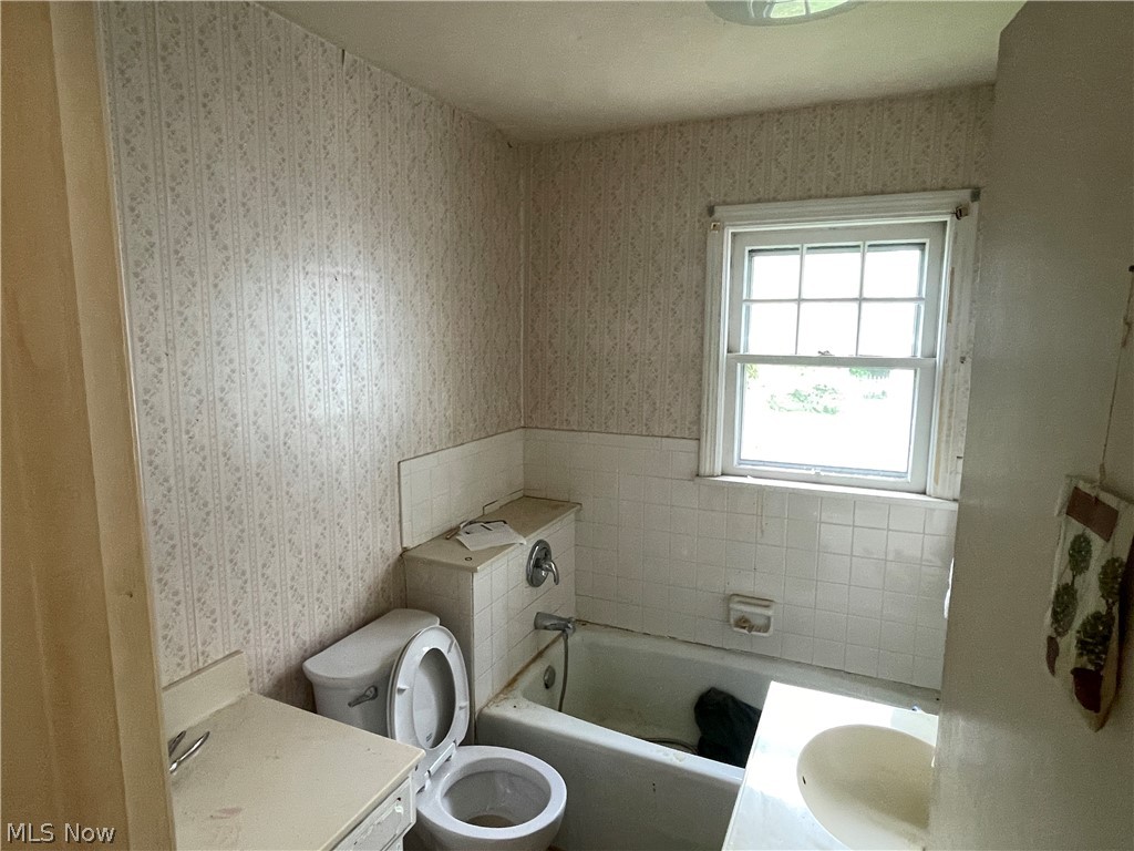 97 Creed Street Property Photo 12