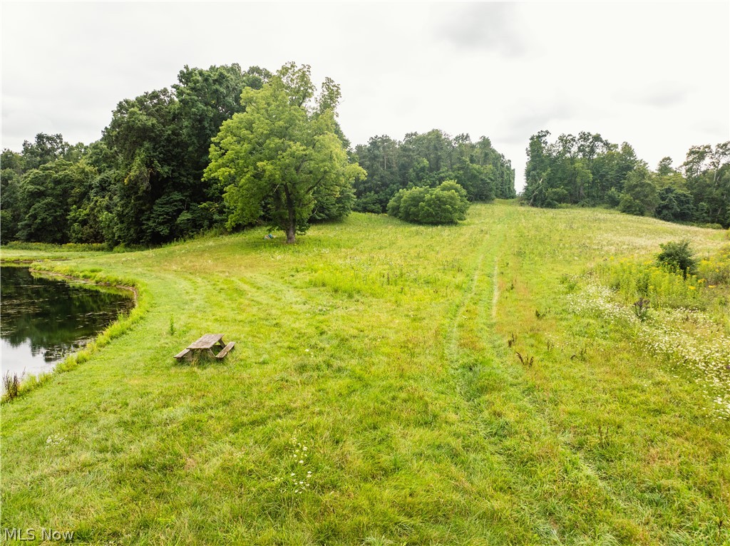 2428 Applegate Road Property Photo 4