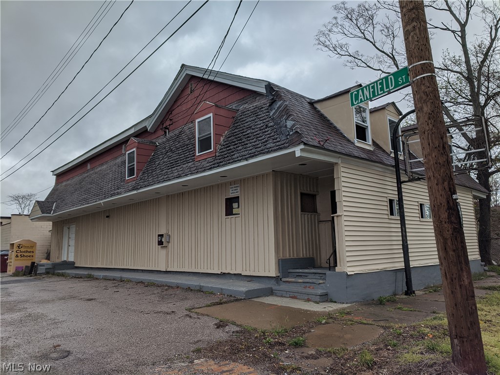 367 N State Street Property Photo 1