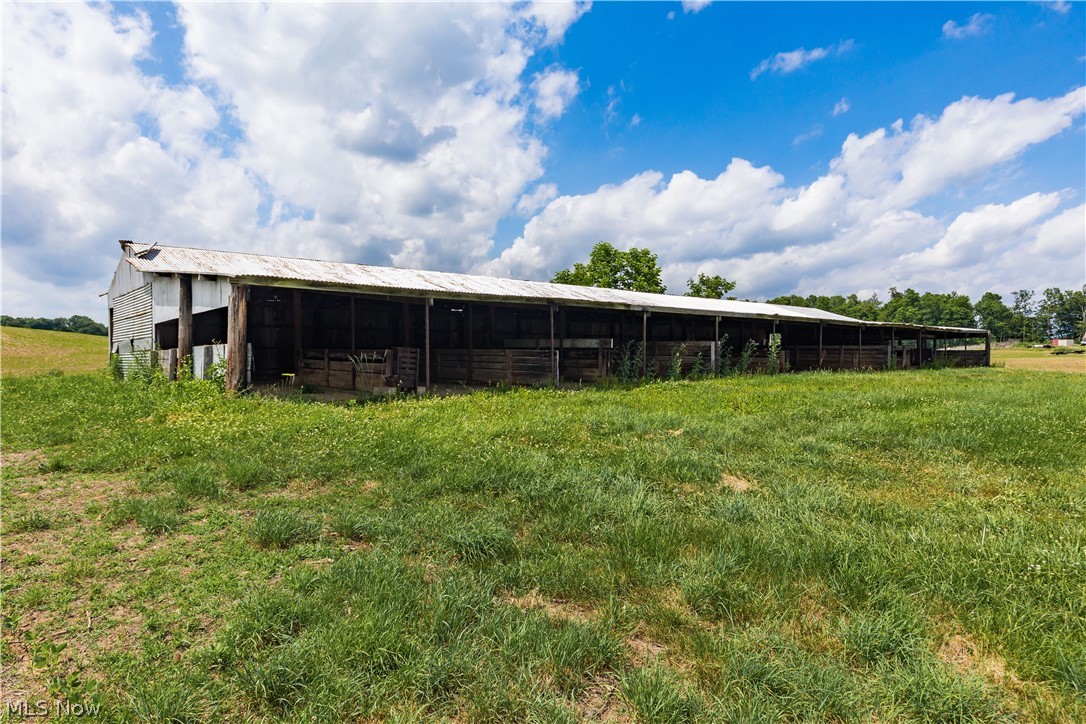 2428 Applegate Road Property Photo 14