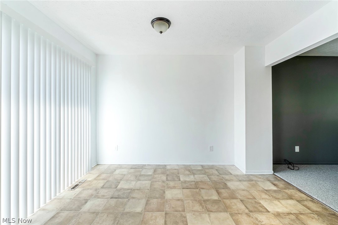 1861 Cloveridge Drive Property Photo 15