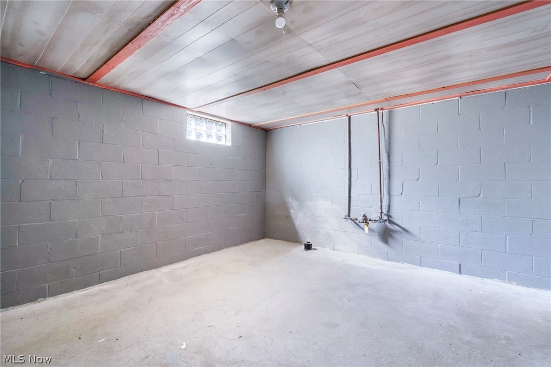 1861 Cloveridge Drive Property Photo 28