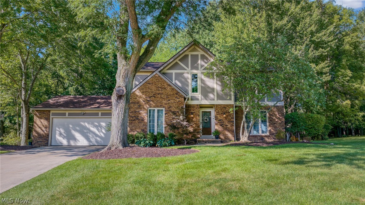 32871 N Burr Oak Drive Property Photo 1