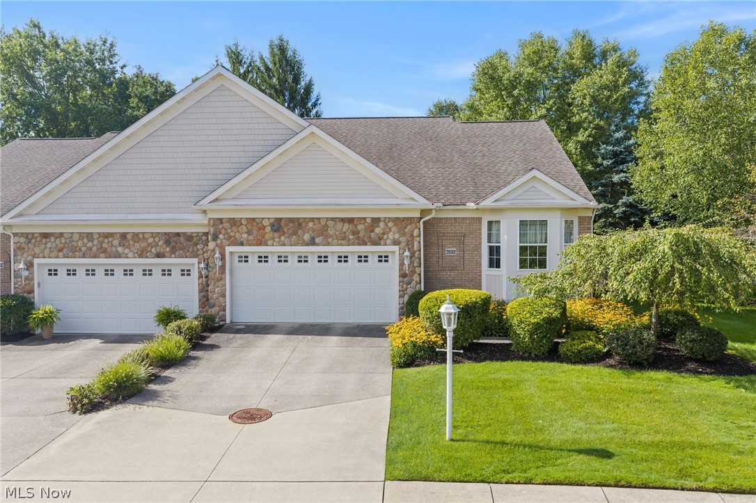 9848 Country Club Circle Property Photo 1