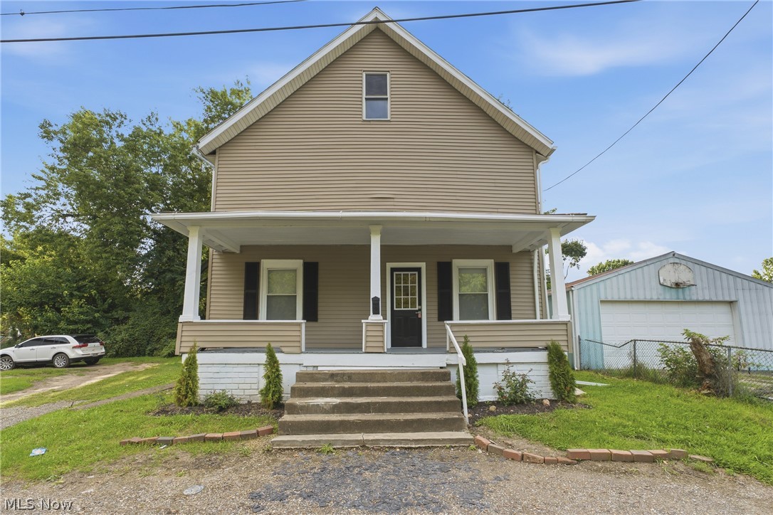 617 Carnahan Avenue NE Property Photo 1