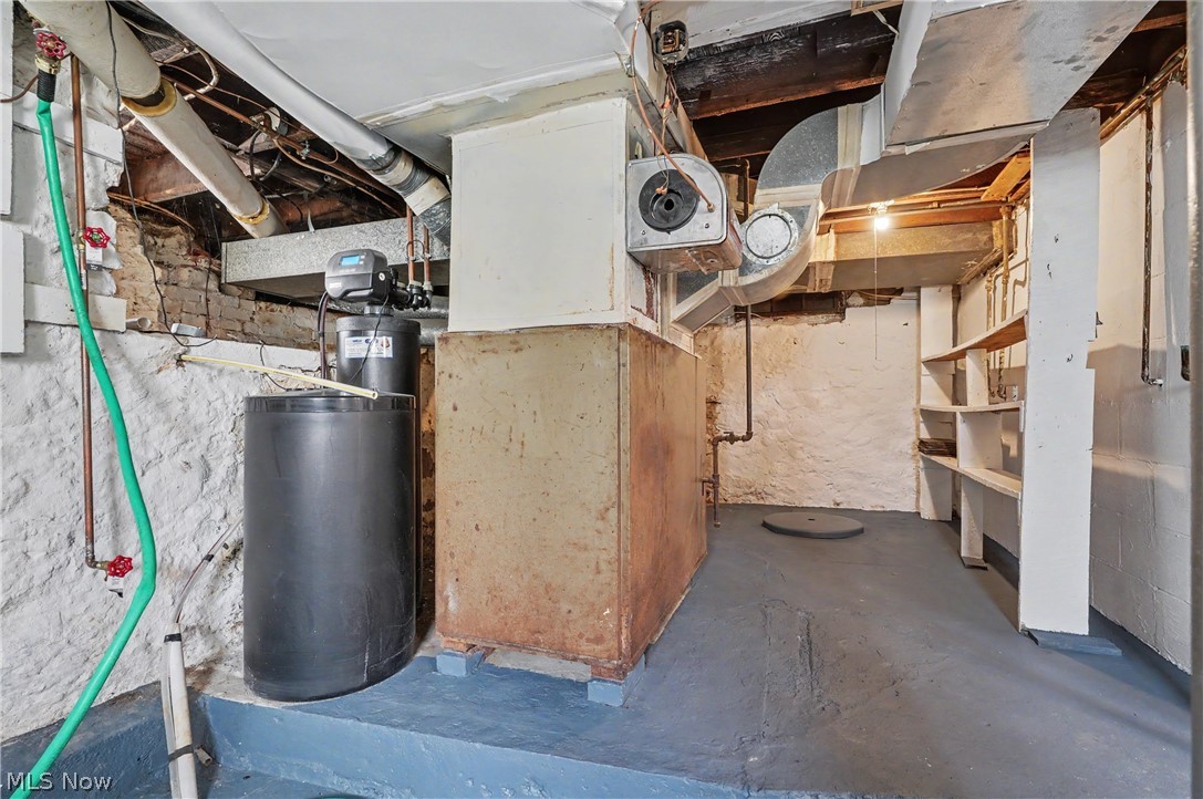 3690 Waterloo Road Property Photo 36