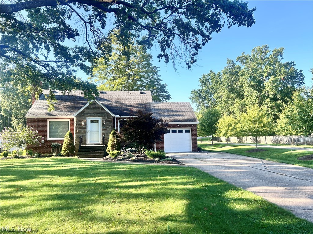 5528 Highland Road Property Photo 1