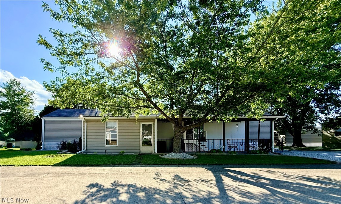 23 E Bass Circle Property Photo 1