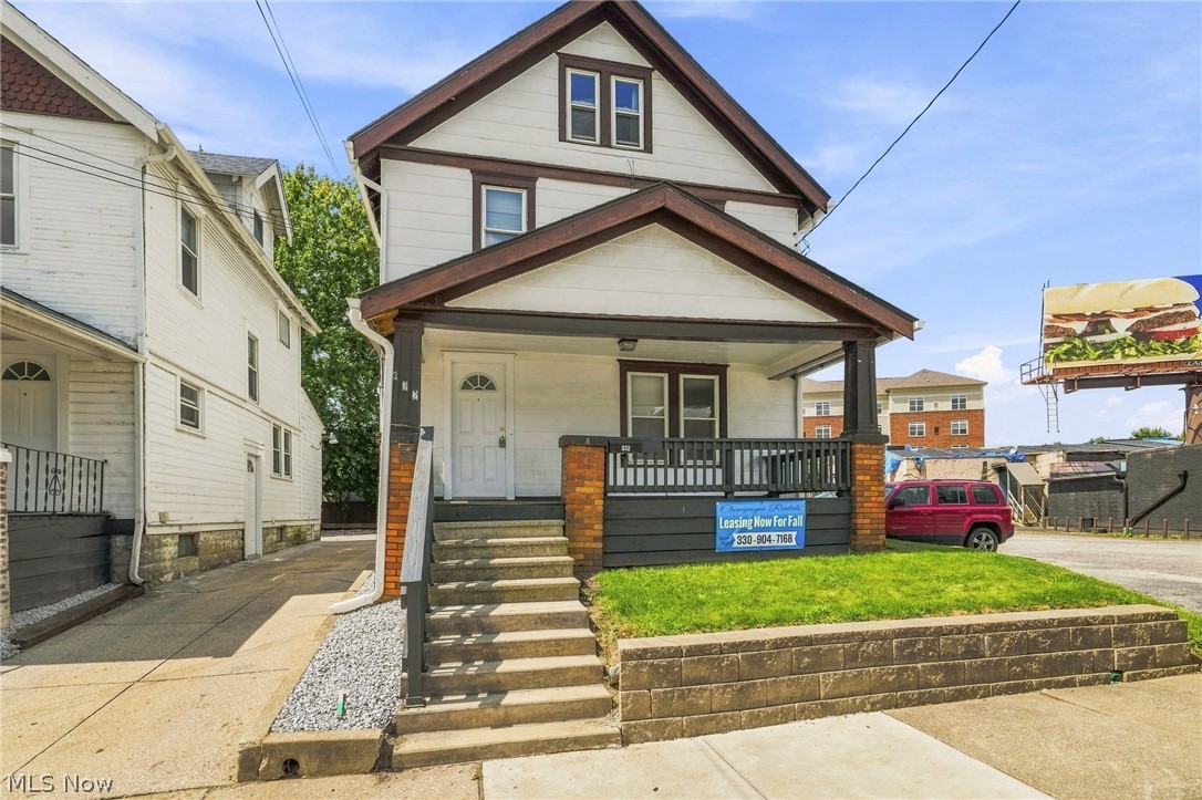 372 Kling Street Property Photo 1