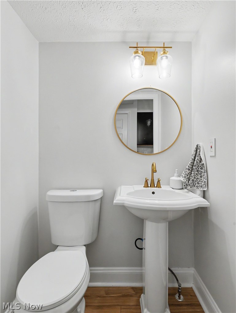 22252 Center Ridge Road Property Photo 10