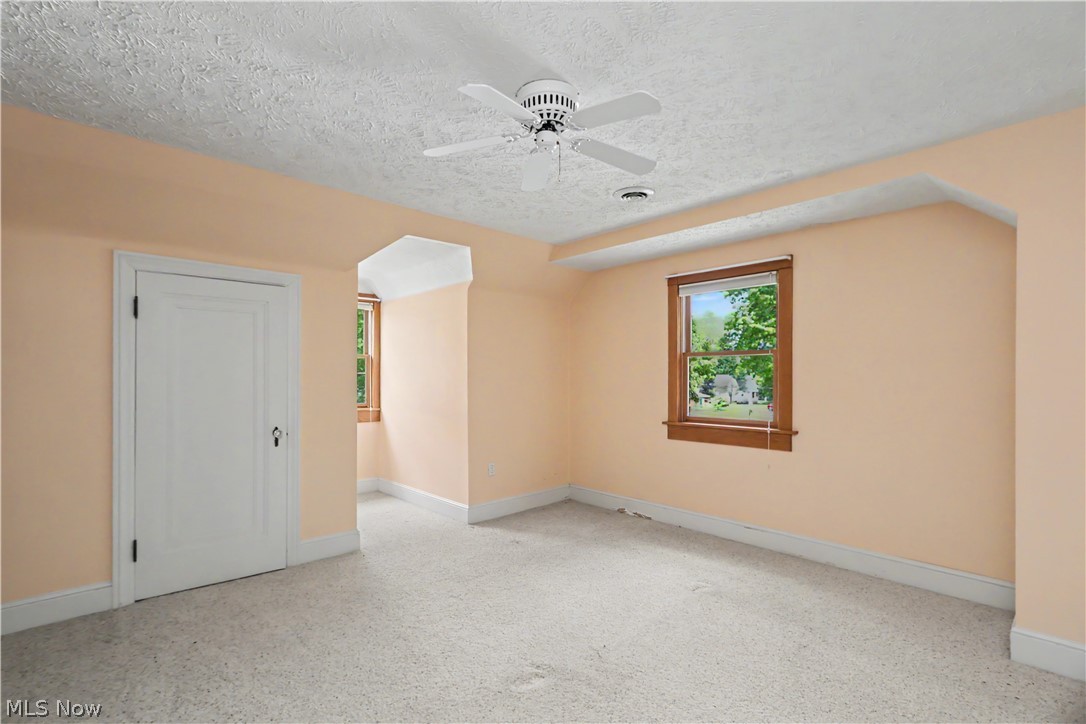 18 W Maxwell Drive Property Photo 24