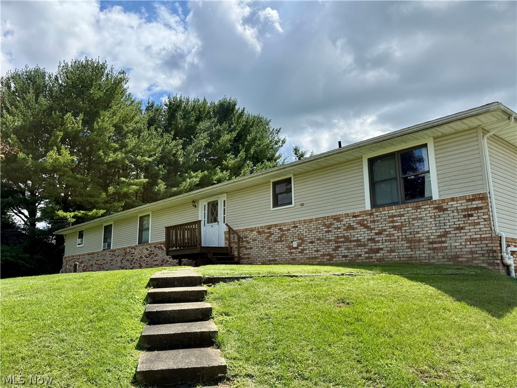 904-908 Skyside Drive Property Photo 1