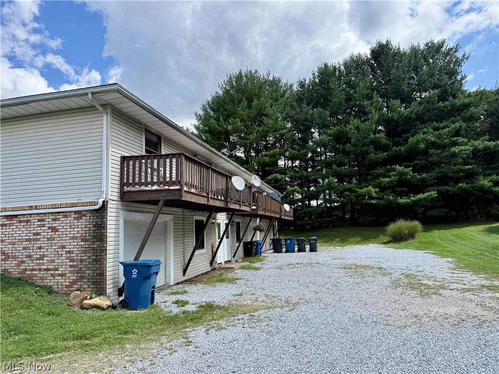 904-908 Skyside Drive Property Photo 3