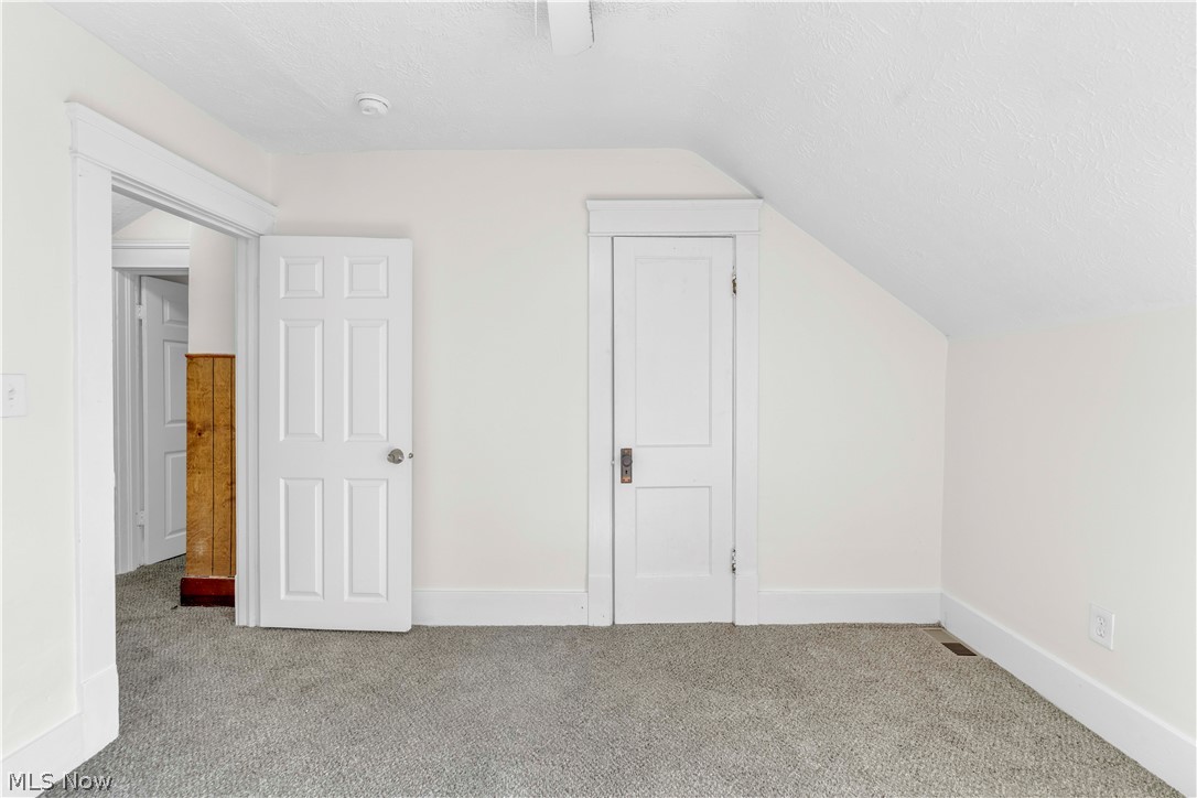 1753 E 30th Street 2/back Property Photo 14
