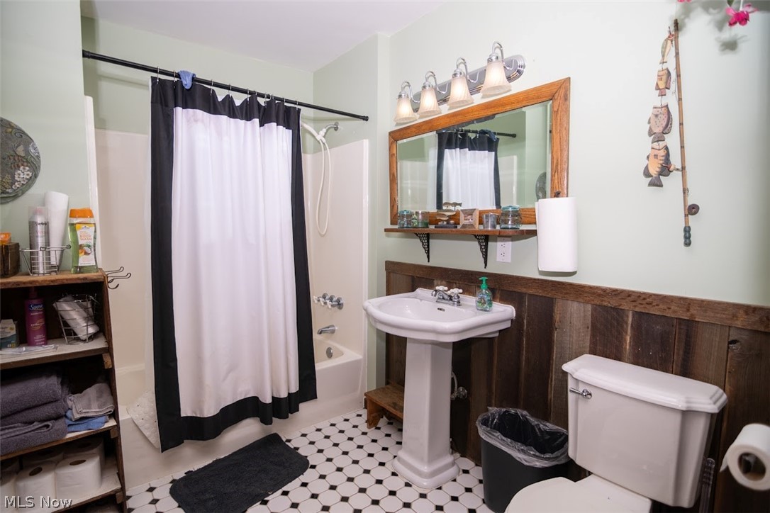 100 Stratton Lane Property Photo 16
