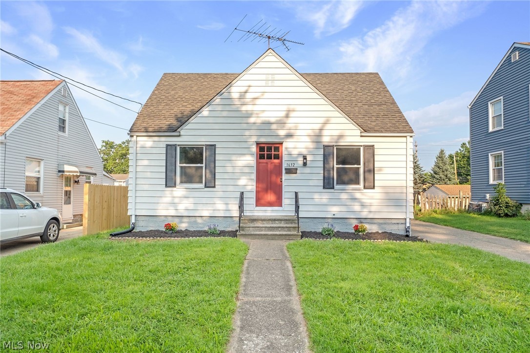 1632 Redwood Avenue Property Photo 2