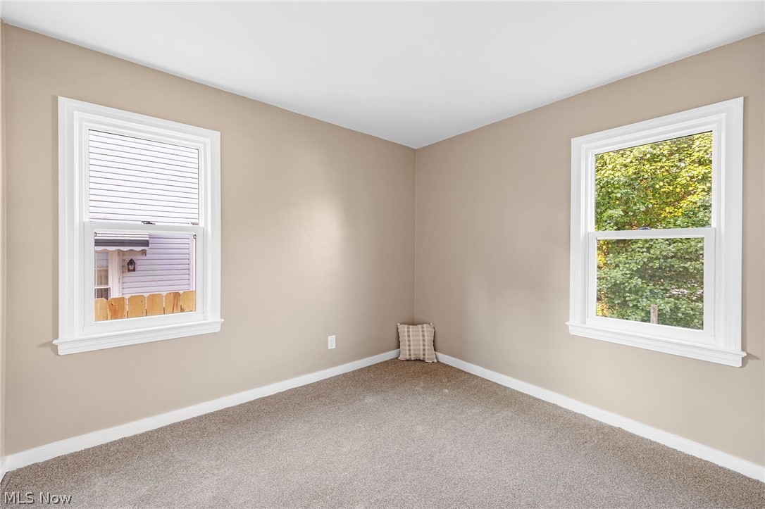 1632 Redwood Avenue Property Photo 4