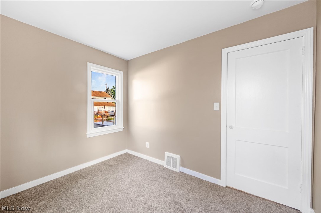 1632 Redwood Avenue Property Photo 7