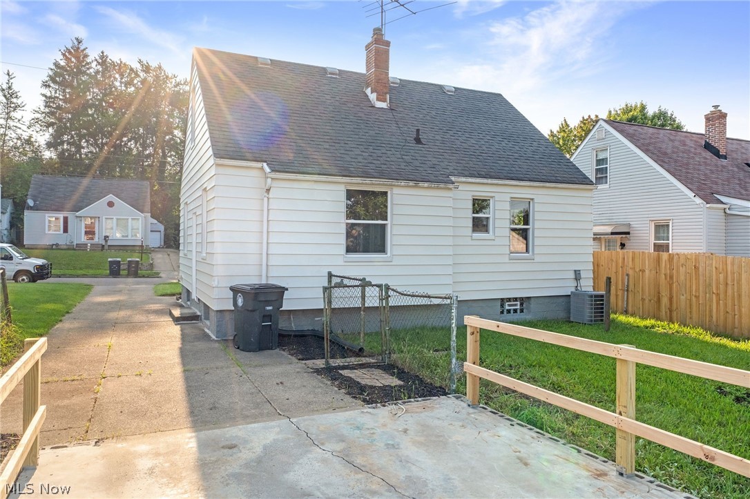 1632 Redwood Avenue Property Photo 29