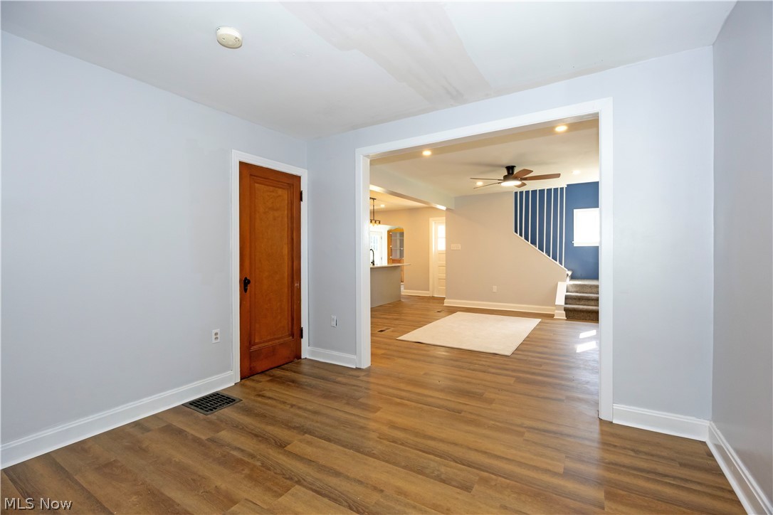 101 E Burwell Avenue Property Photo 12