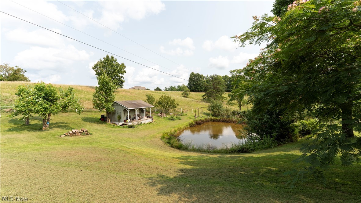 1498 Windy Ridge Road Property Photo 5