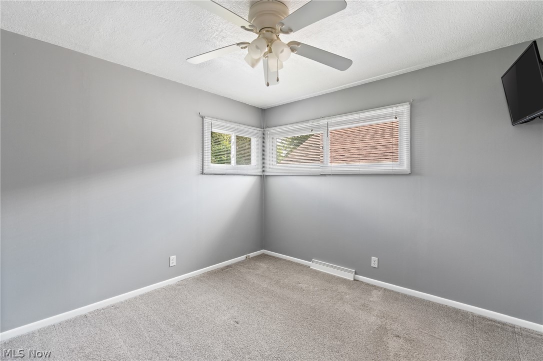 543 Edith Avenue Property Photo 10
