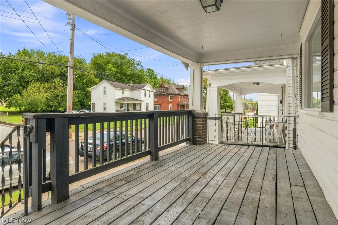 376 Kling Street Property Photo 3