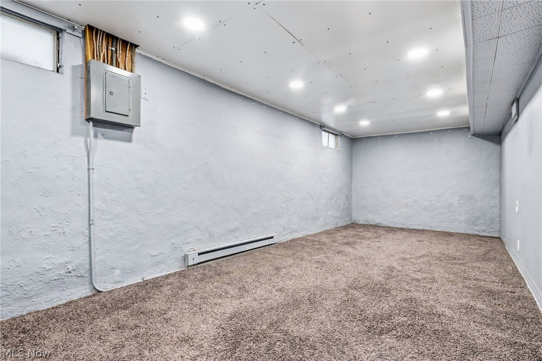 376 Kling Street Property Photo 18