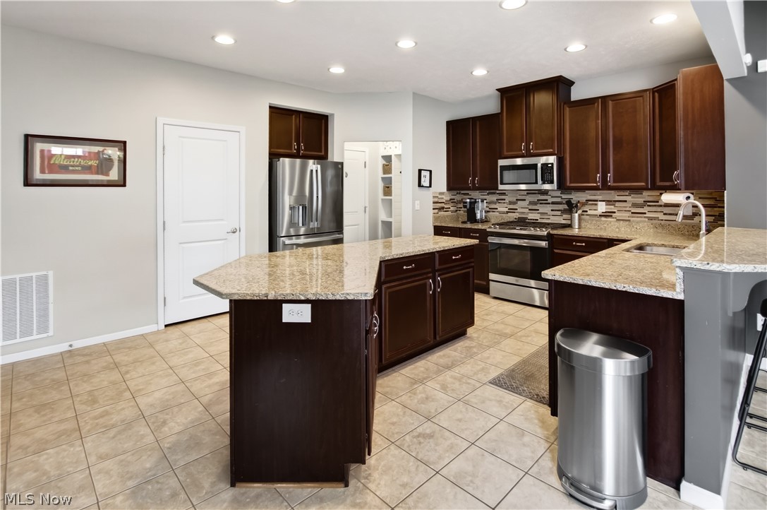 3191 Seneca Drive Property Photo 5