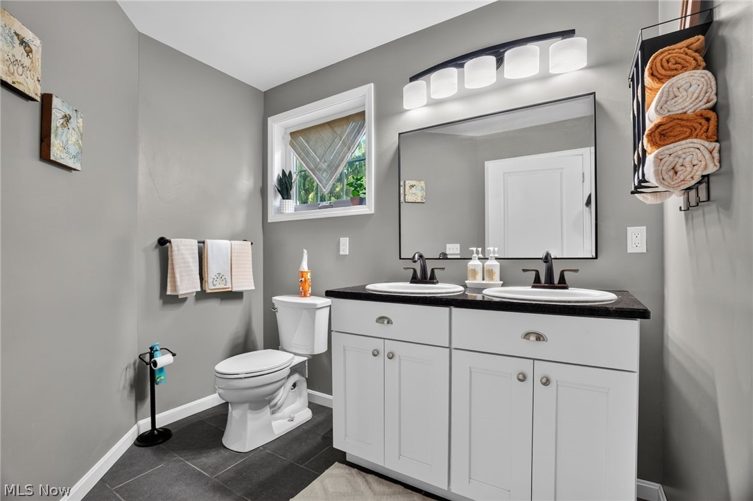2099 S Ridge Road E Property Photo 30