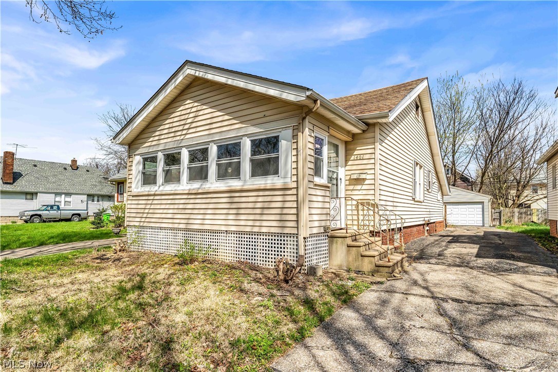 1401 E 219th Street Property Photo 2