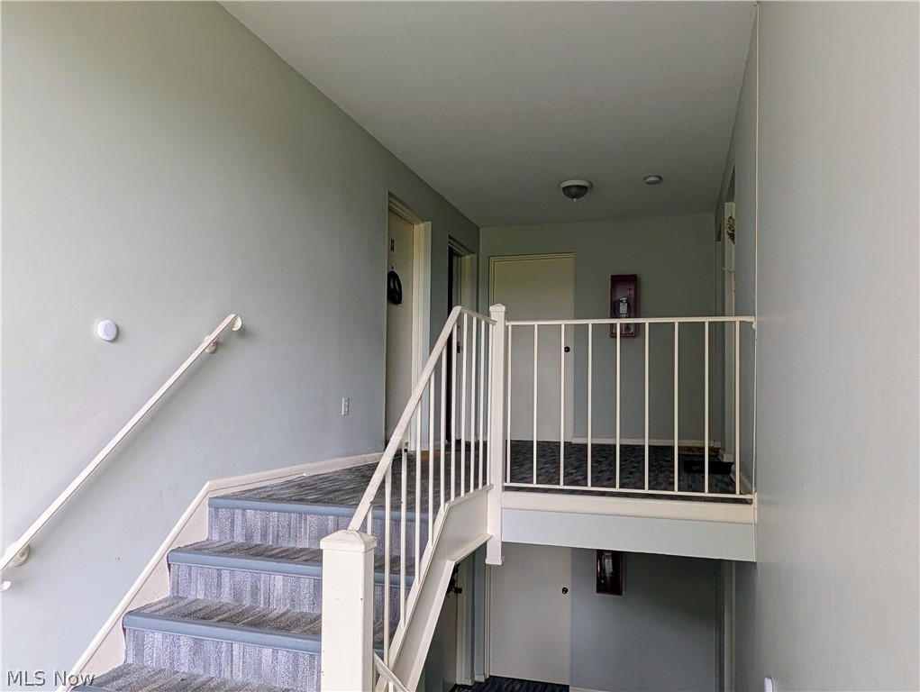 22121 River Oaks E12 Property Photo 6
