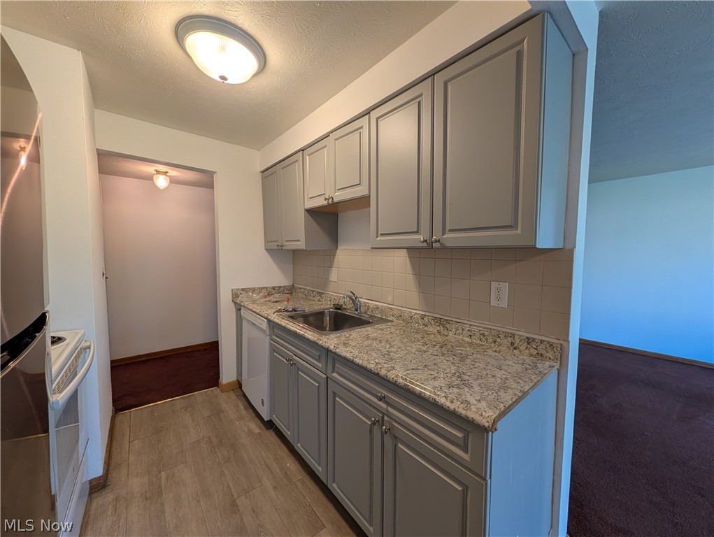 22121 River Oaks E12 Property Photo 16