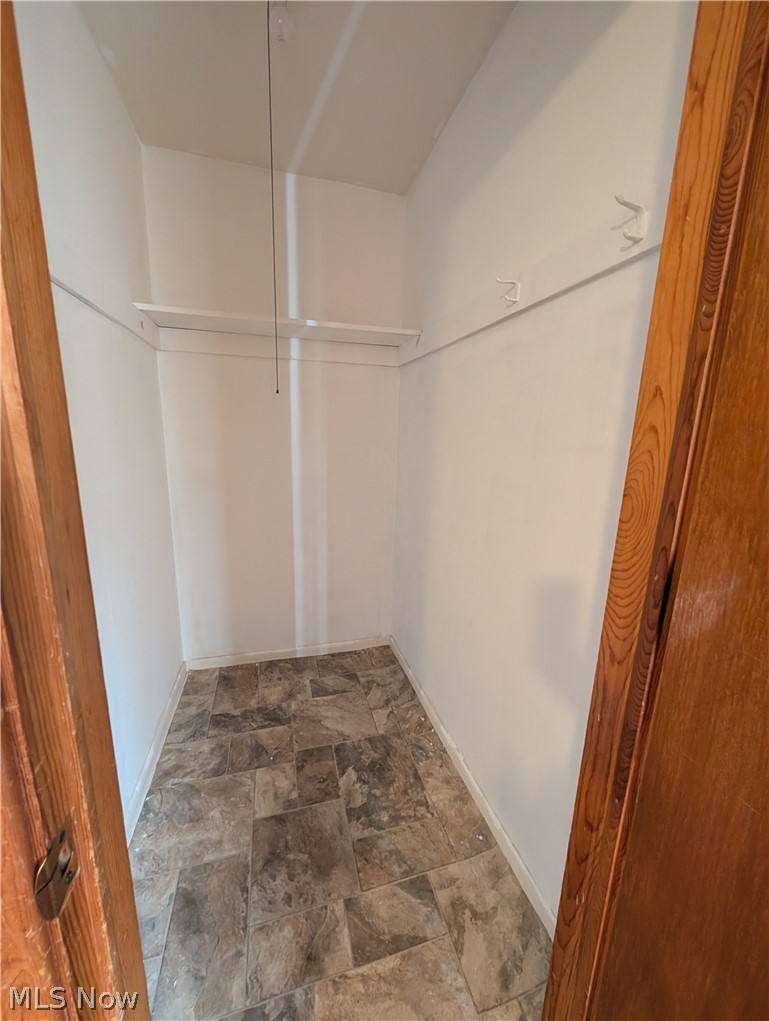 22121 River Oaks E12 Property Photo 20
