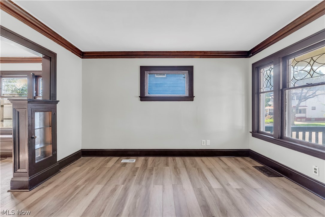 12812 Parkhill Avenue 1/dn Property Photo 9