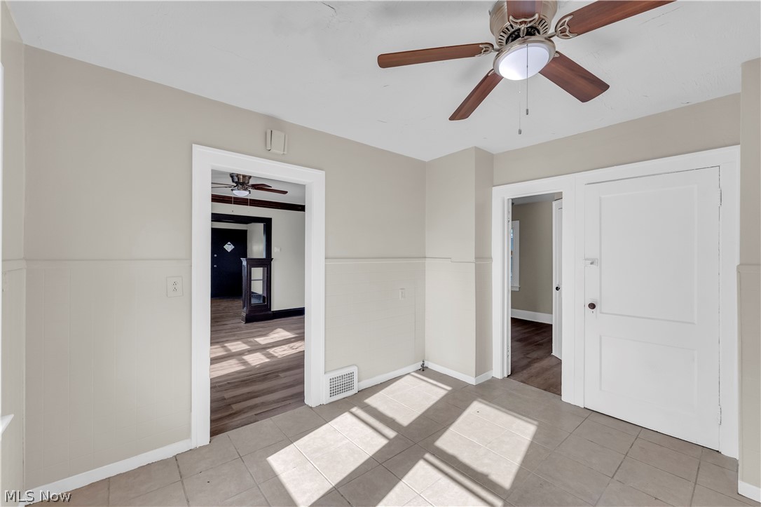 12812 Parkhill Avenue 1/dn Property Photo 13