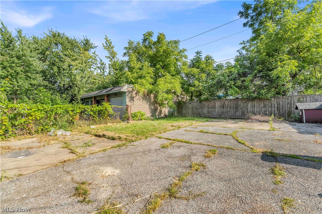 12812 Parkhill Avenue 1/dn Property Photo 18