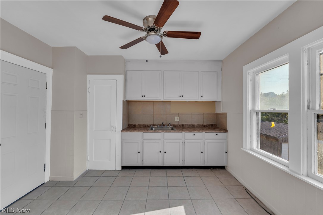 12812 Parkhill Avenue 2/up Property Photo 10